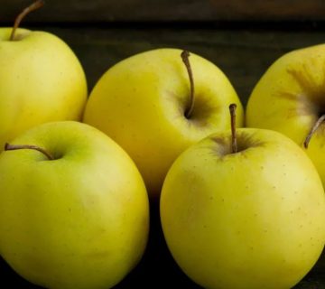 تاثیر تقاضا و عرضه بر قیمت و فروش سیب زرد در مهاباد